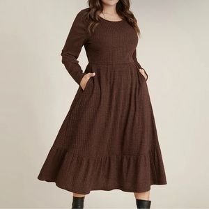 Bloomchic RIbbed Midi Dress with pockets Size 18 to 20 brown new with tags